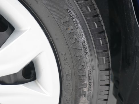 Used 2022 Hyundai Accent SE w/ Cargo Package FWD image 24