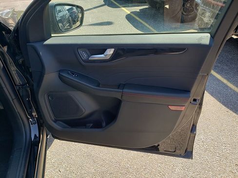 New 2026 Ford Escape ST-Line w/ Cold Weather Package AWD/4WD image 18