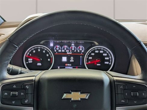 Used 2021 Chevrolet Suburban Premier w/ Premium Package image 33