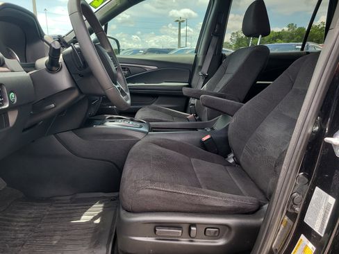 Used 2022 Honda Pilot Sport image 17