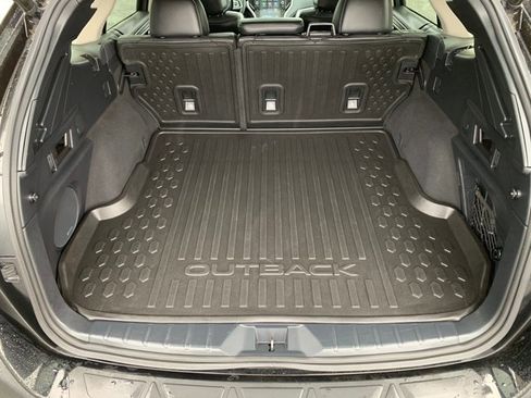 Used 2020 Subaru Outback Limited w/ Popular Package #2 image 6