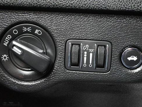 Used 2022 Dodge Charger SXT image 27