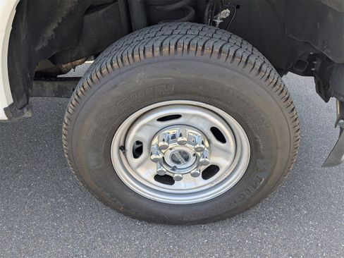 Used 2022 Ford F350 XL w/ Power Equipment Group image 11