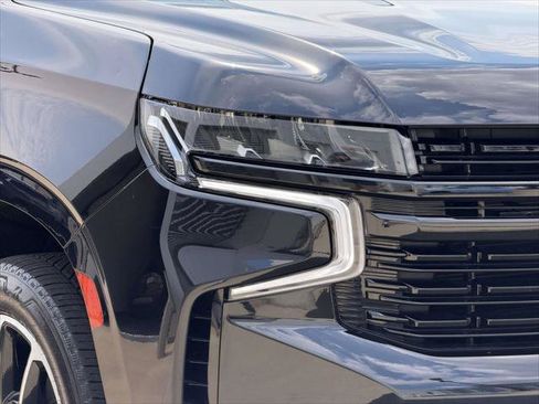 Used 2023 Chevrolet Suburban RST w/ Luxury Package AWD/4WD image 12