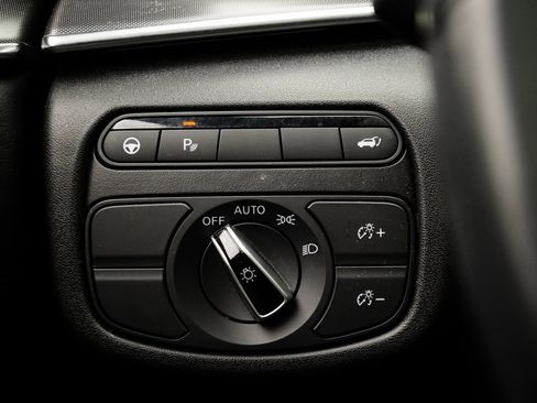 Used 2023 INFINITI QX50 Luxe image 24