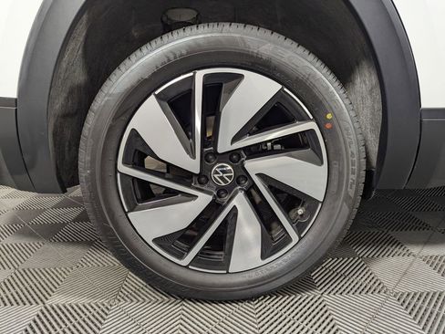 Used 2024 Volkswagen Atlas SE image 27