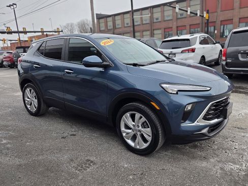 Used 2024 Buick Encore GX Preferred w/ Comfort Package image 12