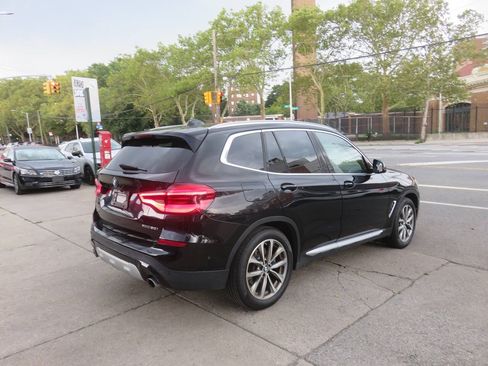 Used 2019 BMW X3 xDrive30i w/ Premium Package AWD/4WD image 4