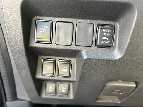 Used 2022 Nissan Frontier PRO-4X image 20