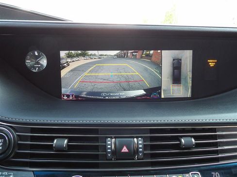 Used 2018 Lexus LS 500 image 21