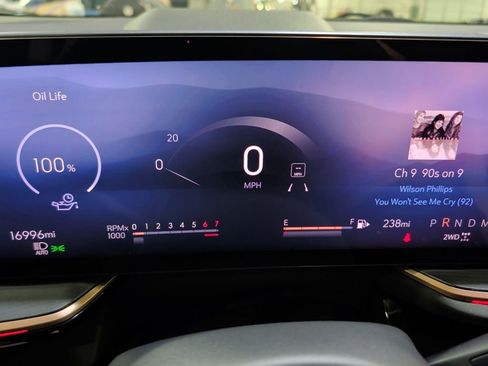 Certified 2025 Buick Envision Sport Touring image 28