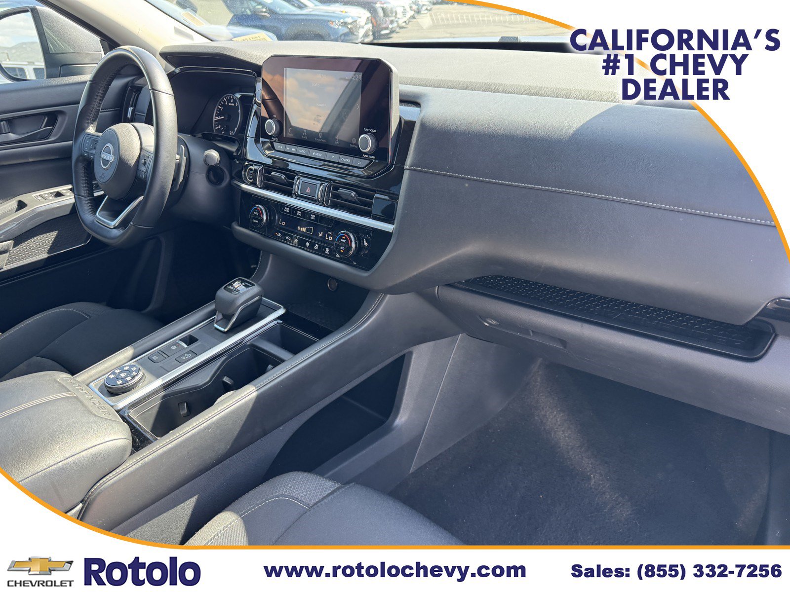 Used 2024 Nissan Pathfinder SV AWD/4WD image 7
