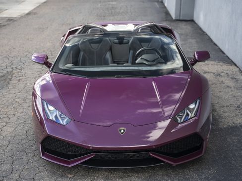 Used 2016 Lamborghini Huracan LP 610-4 image 8