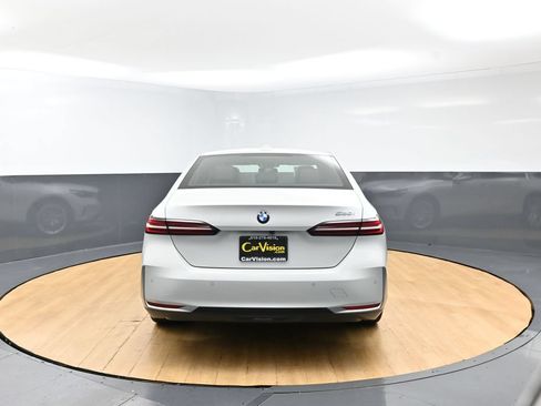 Used 2025 BMW 530i RWD image 46