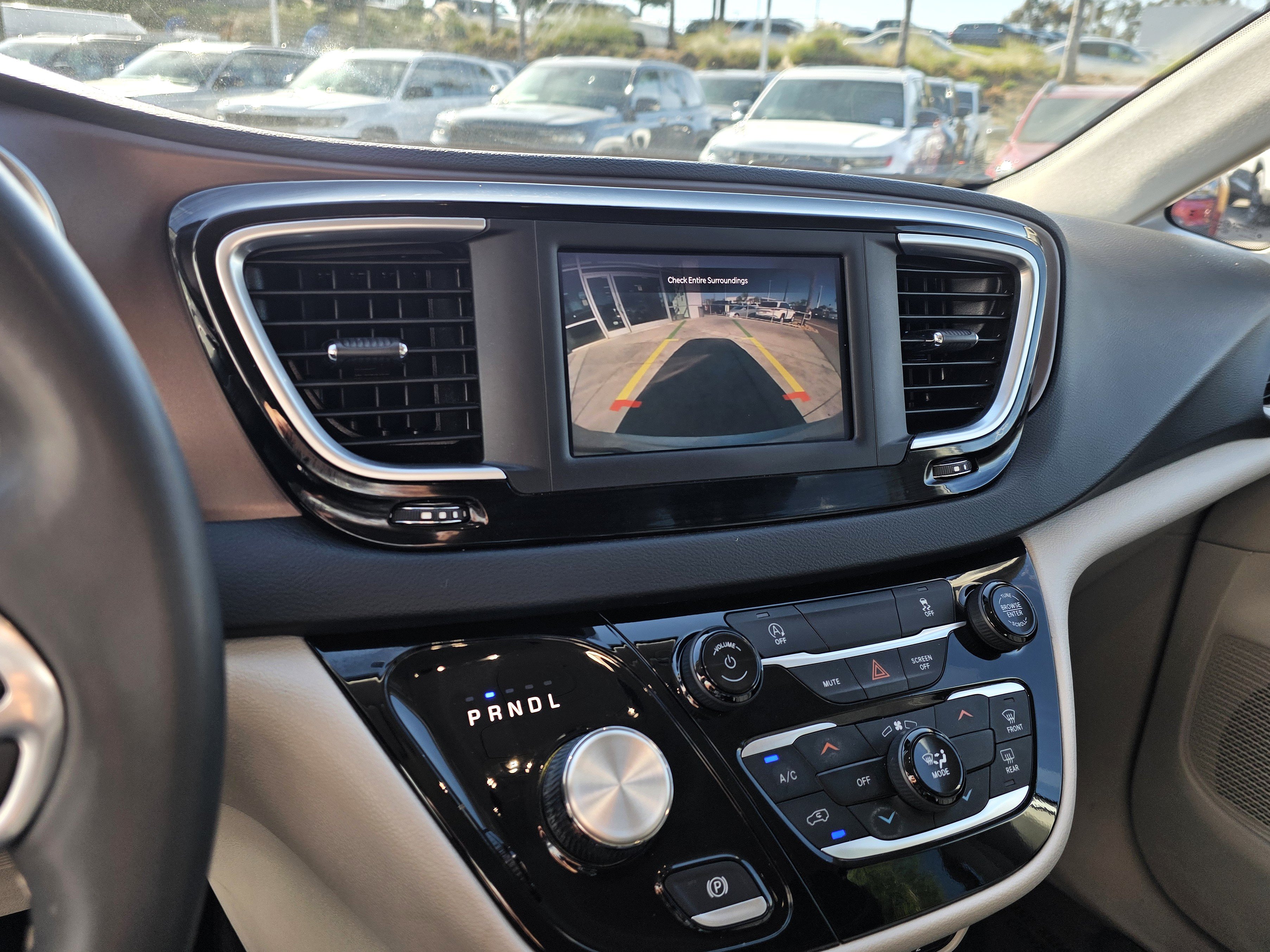 Certified 2023 Chrysler Voyager LX FWD image 15
