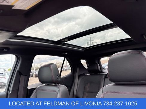 Certified 2023 Chevrolet Equinox RS w/ LPO, Floor Liner Package AWD/4WD image 18