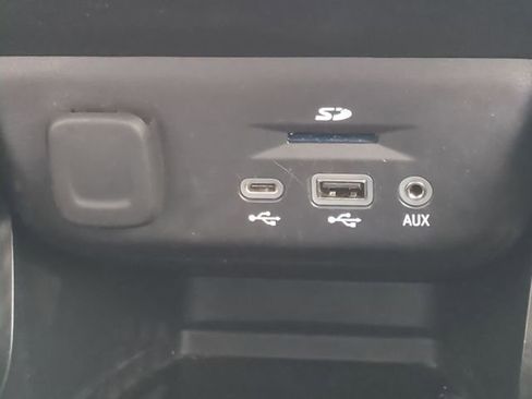 Used 2021 Chevrolet TrailBlazer RS w/ Sun and Liftgate Package image 27