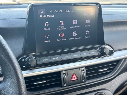 Used 2023 Kia Forte LXS image 29