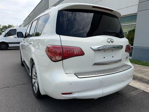 Used 2013 INFINITI QX56 4WD w/ Deluxe Touring Pkg image 12