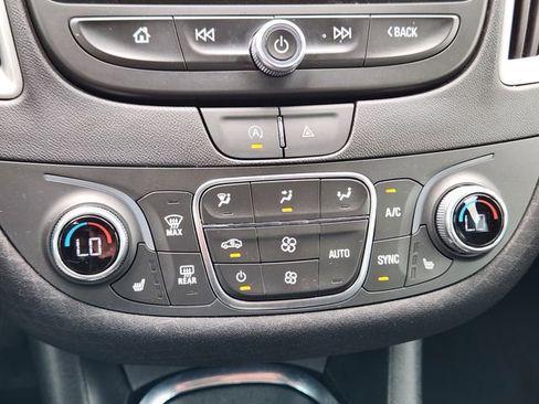 Used 2024 Chevrolet Malibu LT FWD image 24