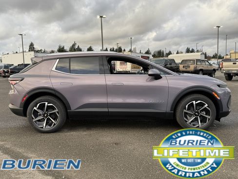 New 2026 Chevrolet Equinox EV LT image 6