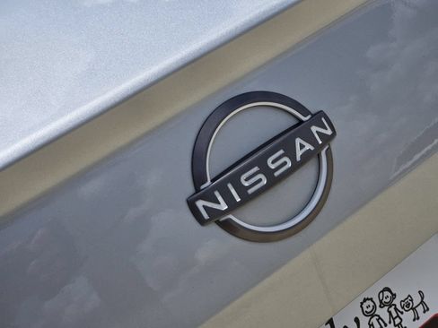 Used 2024 Nissan Altima 2.5 S FWD image 9