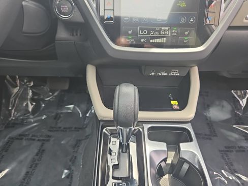 Certified 2026 Subaru Forester Premium w/ Base/Premium Package AWD/4WD image 11