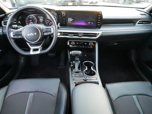 Used 2023 Kia K5 GT-Line image 10