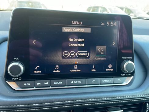 Used 2022 Nissan Rogue SV image 13