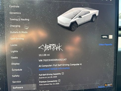 Used 2024 Tesla Cybertruck AWD Crew Cab image 5