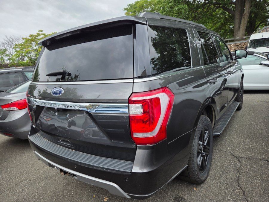 Used 2021 Ford Expedition XLT AWD/4WD image 3