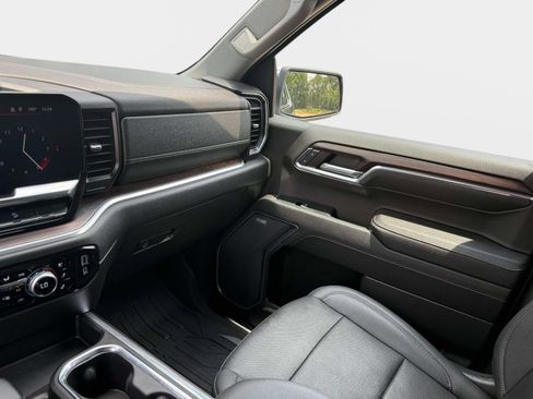 Used 2023 GMC Sierra 1500 SLT w/ SLT Premium Package AWD/4WD image 20
