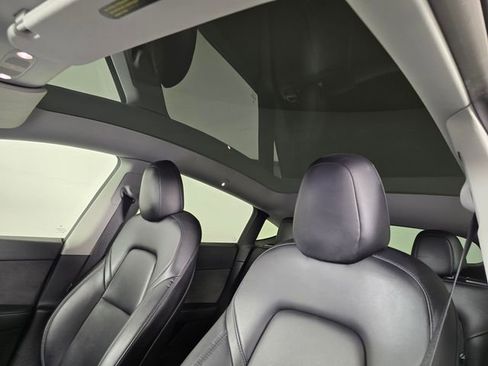 Used 2022 Tesla Model Y Performance AWD/4WD image 22