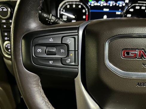 Used 2021 GMC Sierra 1500 SLT w/ Technology Package image 32