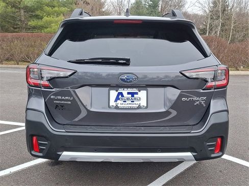 Certified 2022 Subaru Outback Limited XT image 5
