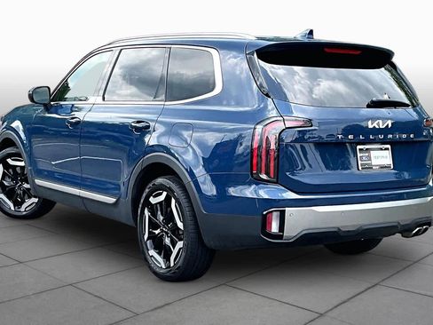 Used 2023 Kia Telluride EX FWD image 12
