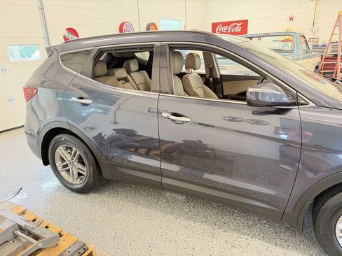 Used 2017 Hyundai Santa Fe Sport AWD/4WD image 11