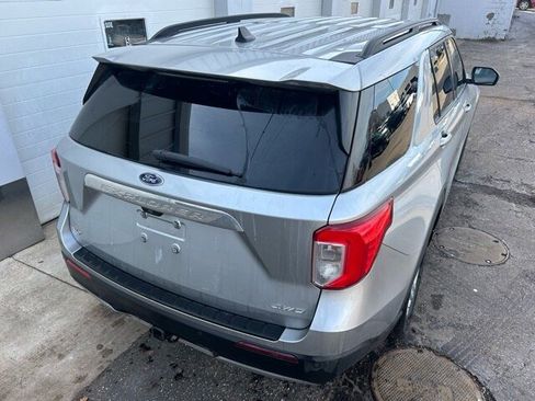 Certified 2023 Ford Explorer XLT w/ Equipment Group 202A image 5