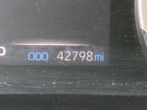 Certified 2021 Toyota RAV4 XLE w/ XLE Grade Weather Package AWD/4WD image 14