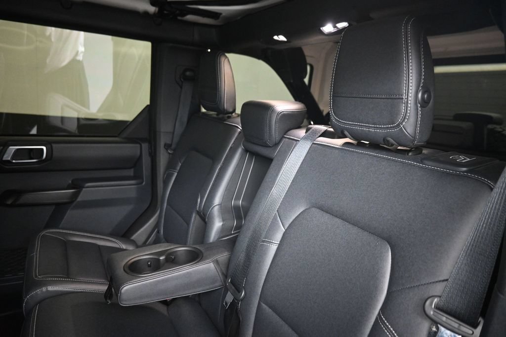 Used 2025 Ford Bronco Badlands AWD/4WD image 26