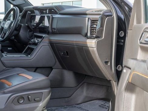 Used 2024 GMC Sierra 2500 AT4 w/ Technology Package image 20