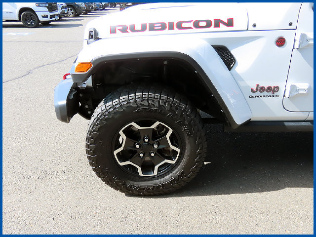 Used 2023 Jeep Gladiator Rubicon w/ Cold Weather Group AWD/4WD image 4