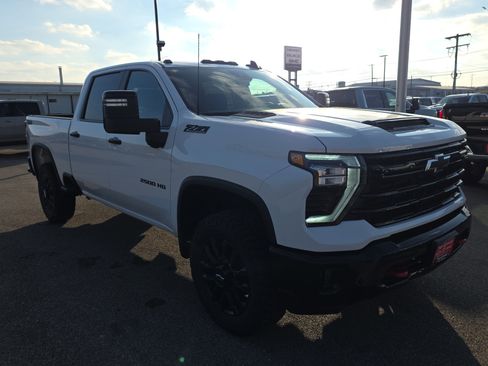 New 2026 Chevrolet Silverado 2500 LT w/ Trail Boss Package image 2