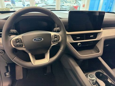 New 2026 Ford Explorer Active image 15