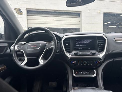 Used 2023 GMC Acadia SLE w/ Driver Convenience Package FWD image 18