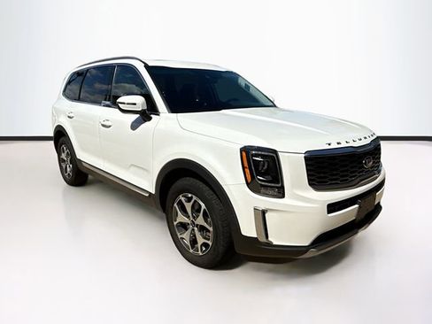 Used 2020 Kia Telluride EX image 3