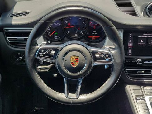 Used 2021 Porsche Macan w/ Premium Package AWD/4WD image 11