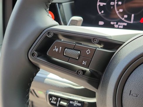 New 2026 Porsche Cayenne Coupe AWD/4WD image 35