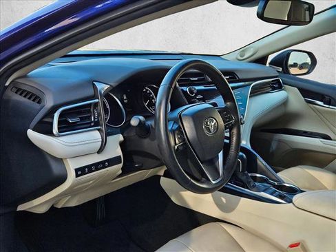 Used 2018 Toyota Camry XLE w/ Audio Package FWD image 8