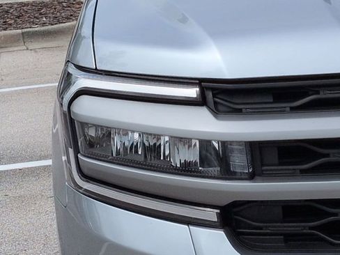 Used 2024 Ford Expedition XLT image 7